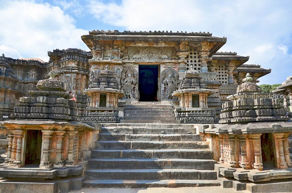 belur halebidu tourist places